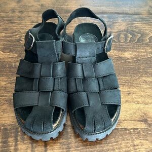 Exclusively For You Lord and Taylor Black Chunky Sole Sandals Size 8M